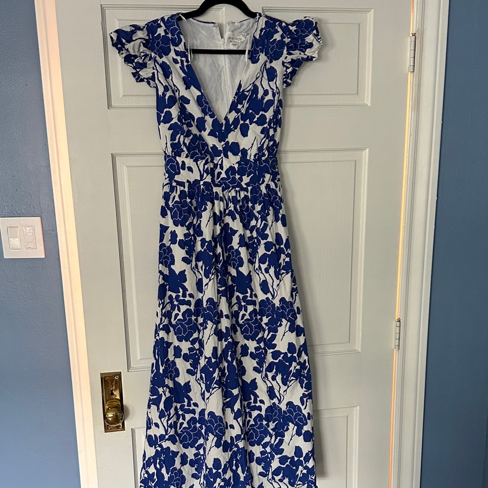 Tuckernuck Hyacinth House XL dress blue and white floral